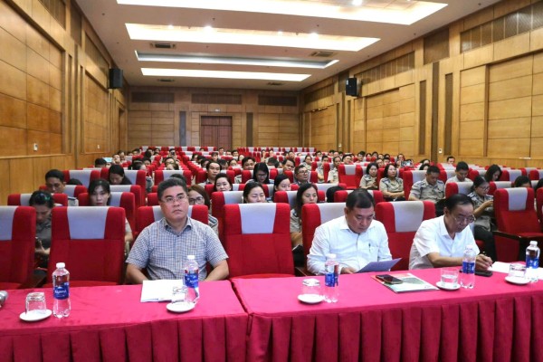 ​Tổ chức Lớp bồi dưỡng kiến thức, kỹ năng theo yêu cầu vị trí việc làm của CHV trung cấp tại TPHCM